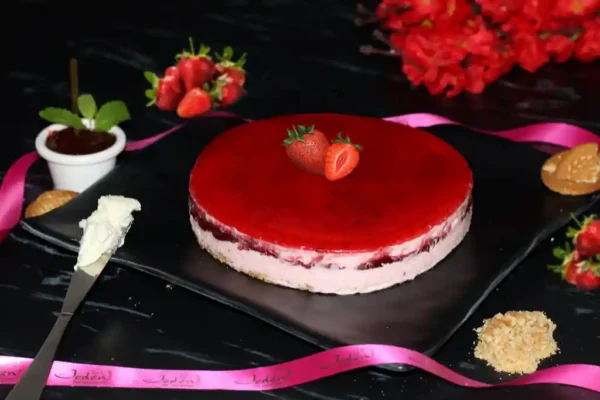Strawberry Cheese Cake - One of the best Cake shop in Dubai, Sharjah, UAE